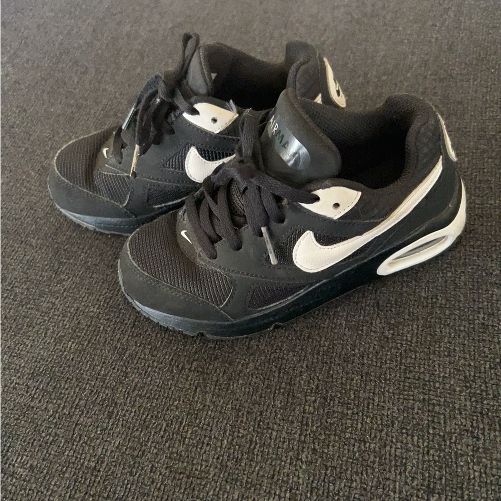Nike Kids Black and White Sneakers